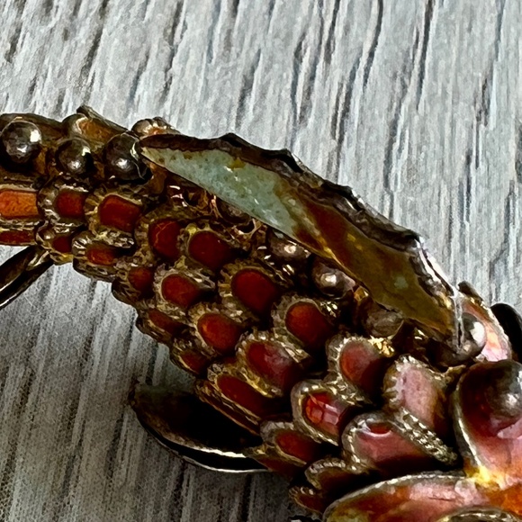 Vintage Chinese Articulated Enamel Fish Pendant – Cloisonné, Rare Extra Fins - Picture 6 of 8